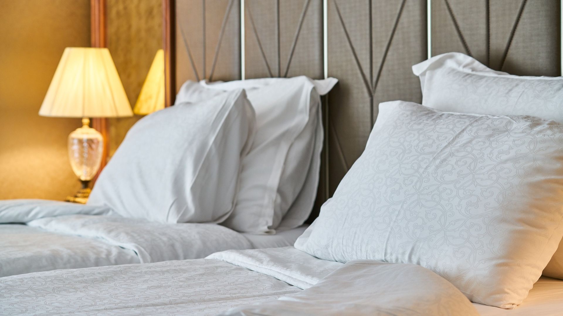 Sleep Better at Sea: Cruise Pillow Types, Requests, and Allergy‑Safe Options